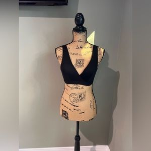 Fitwell women’s V Neck Bra sz small